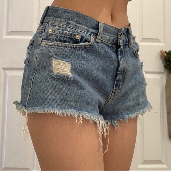 Urban outfitters BDG frayed denim shorts - Picture 3 of 4